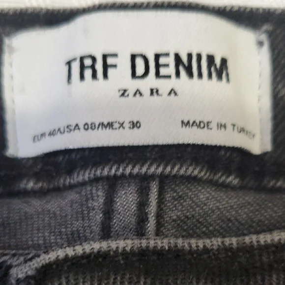 Zara Charcoal Distressed Crop Jeans - Picture 3 of 12